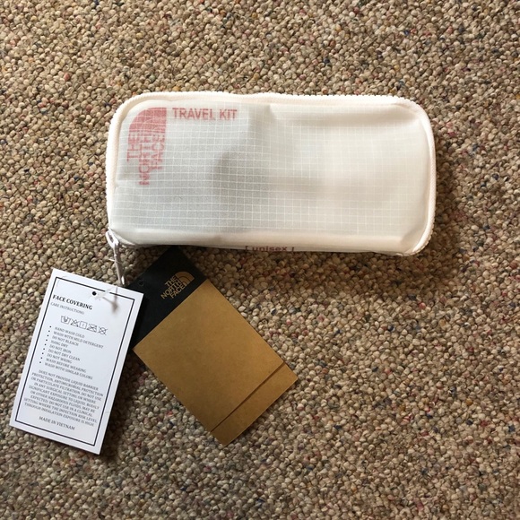 π The North Face Travel Kit & Face Mask - Picture 4 of 12
